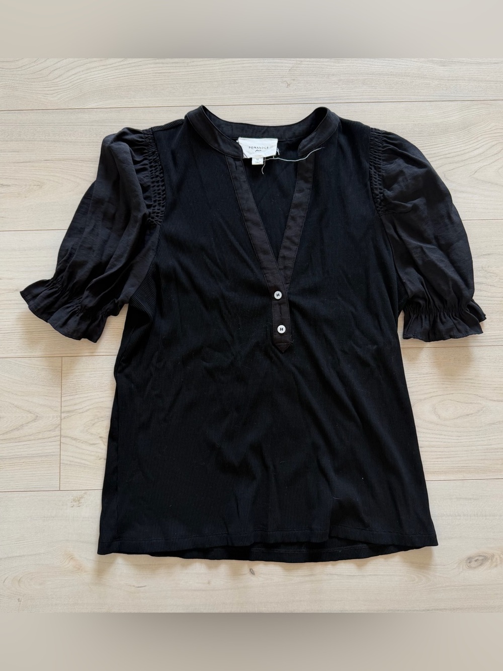 Pomander Place Black Puff-Sleeve Top XL